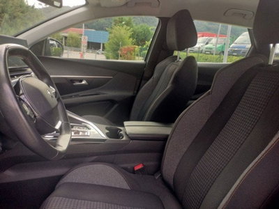 Peugeot 3008 BlueHDi 130 S&S EAT8 Active Pack (10)