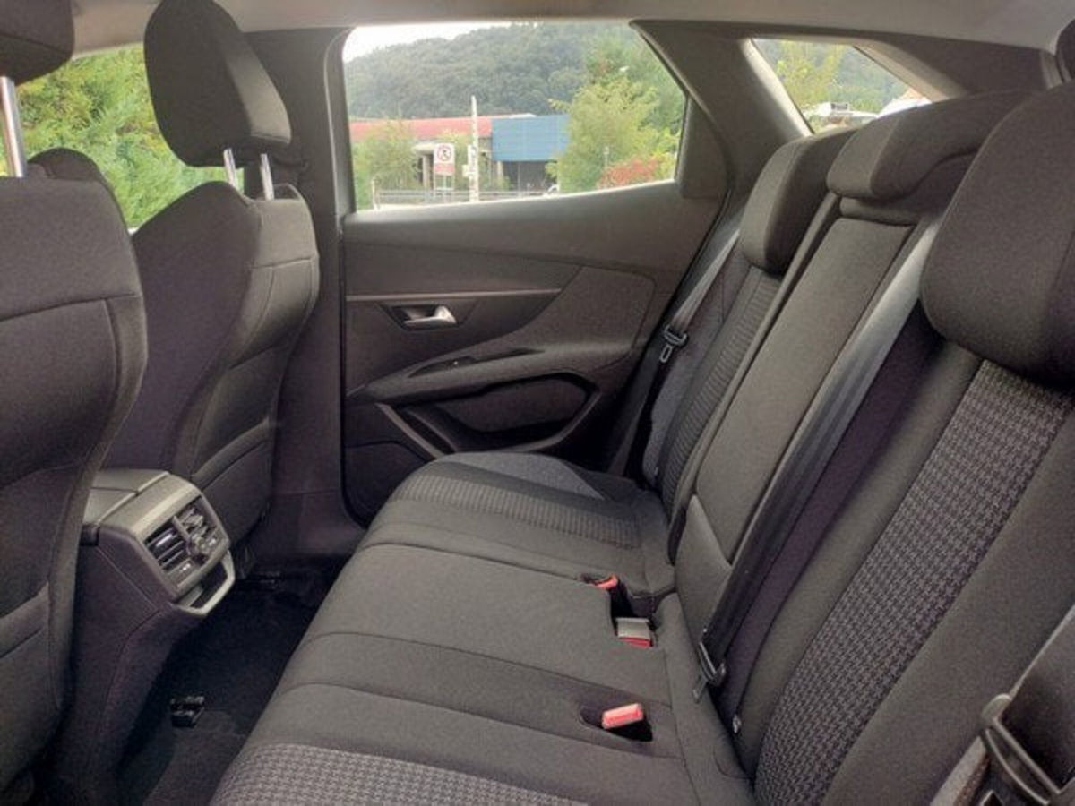 Peugeot 3008 BlueHDi 130 S&S EAT8 Active Pack (14)