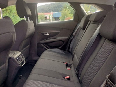Peugeot 3008 BlueHDi 130 S&S EAT8 Active Pack (14)