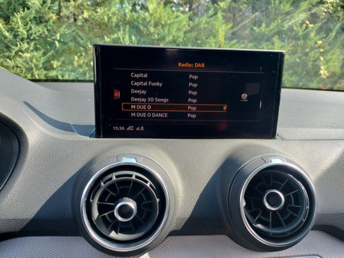 Audi Q2 Q2 35 TFSI S tronic Admired Advanced (12)