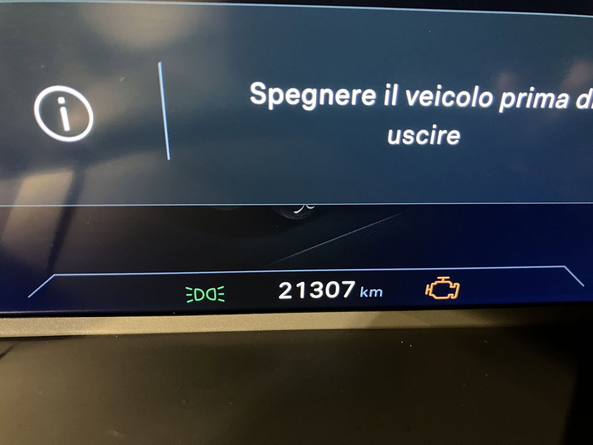 Alfa Romeo Junior 1.2 ibrida 145cv edct6 (14)