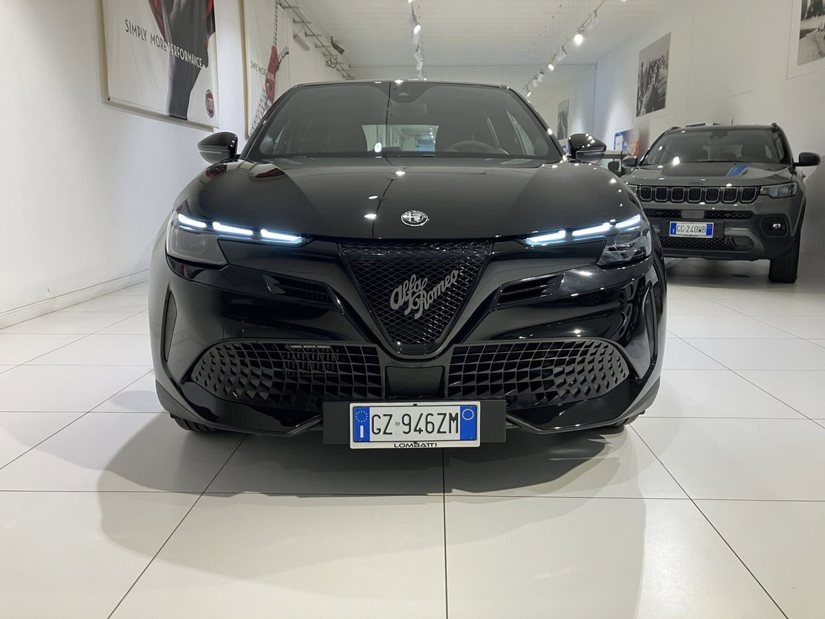 Alfa Romeo Junior 1.2 ibrida 145cv edct6 (2)