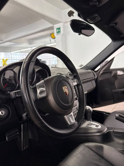 Porsche Cayman 2.7 (2)