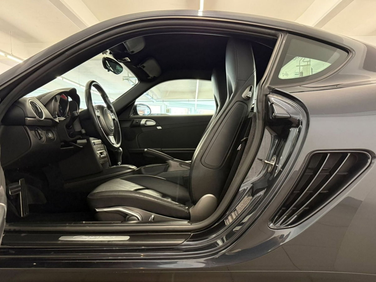 Porsche Cayman 2.7 (9)