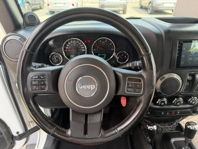 Jeep Wrangler 2.8 CRD DPF Sport (10)