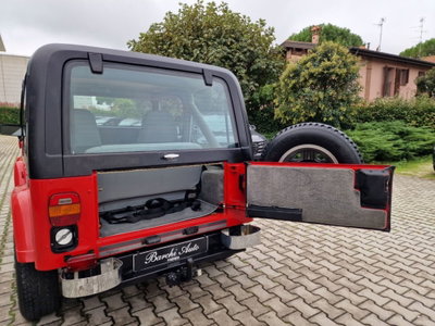 Jeep Wrangler 2.5 Laredo (10)