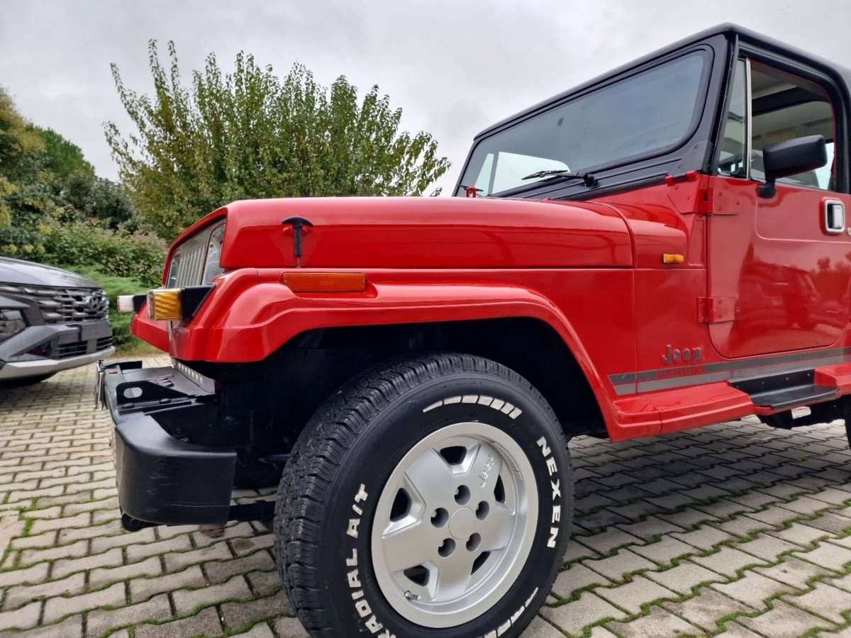 Jeep Wrangler 2.5 Laredo (12)
