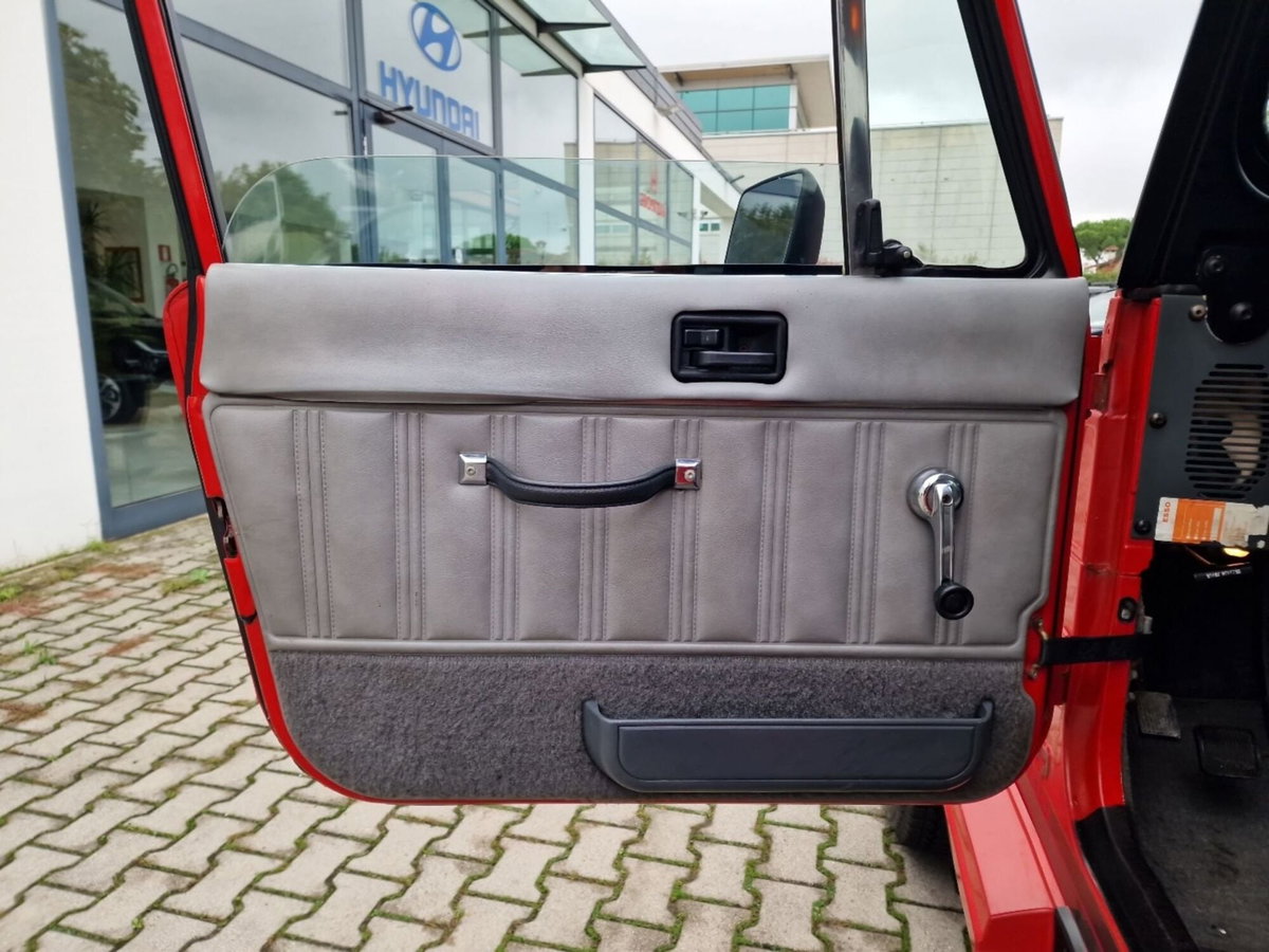 Jeep Wrangler 2.5 Laredo (17)