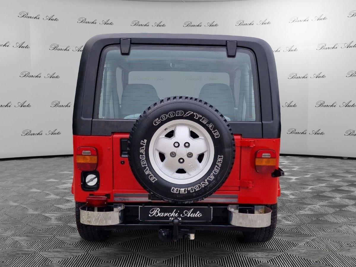 Jeep Wrangler 2.5 Laredo (7)