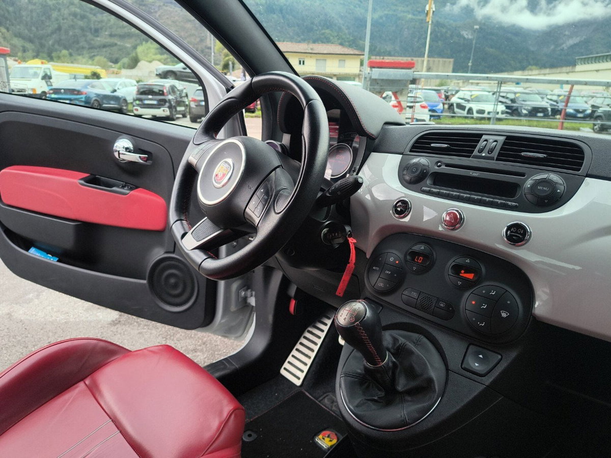 Abarth 500 1.4 Turbo T-Jet (12)