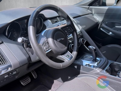 Jaguar E-Pace 2.0D 150 CV AWD R-Dynamic (9)