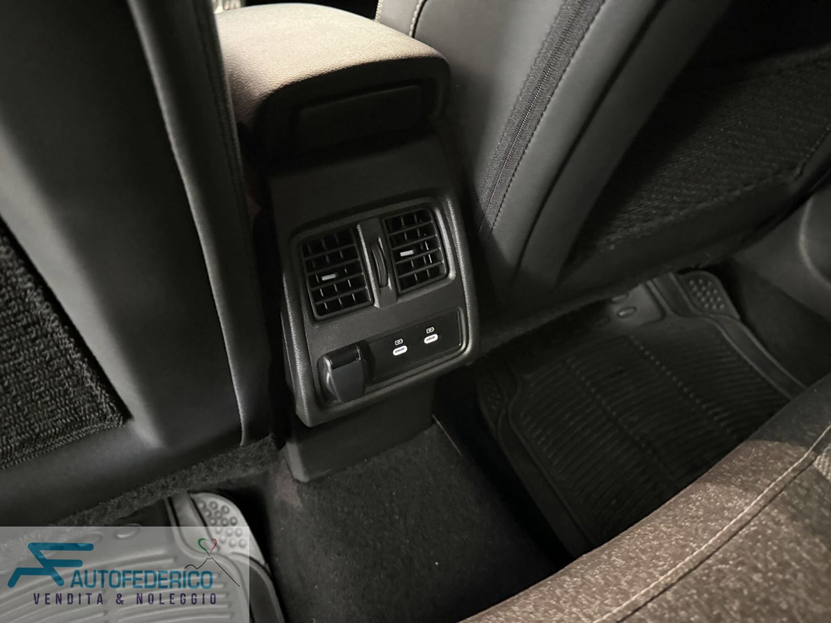 Renault Captur TCe 90 CV Techno (17)