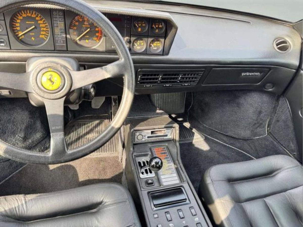 Ferrari Mondial Coupé 3.2 (11)