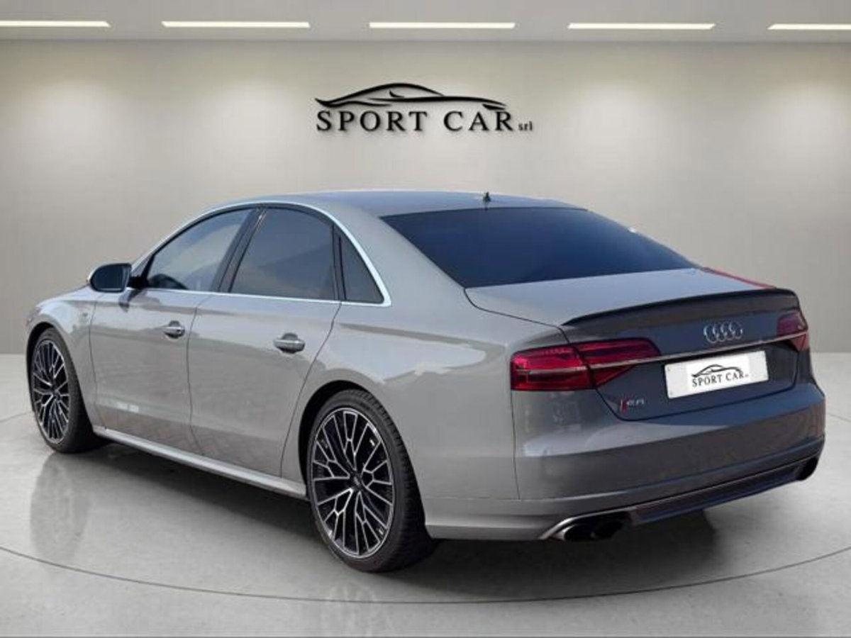 Audi S8 4.0 TFSI quattro tiptronic (3)