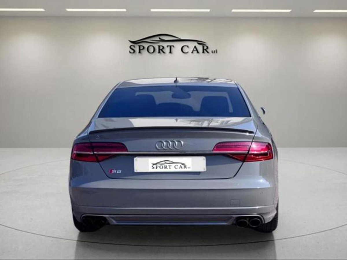 Audi S8 4.0 TFSI quattro tiptronic (4)