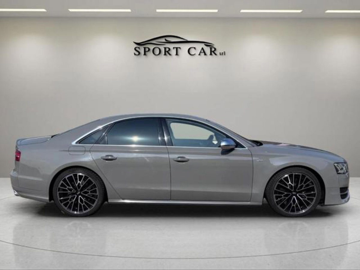 Audi S8 4.0 TFSI quattro tiptronic (6)