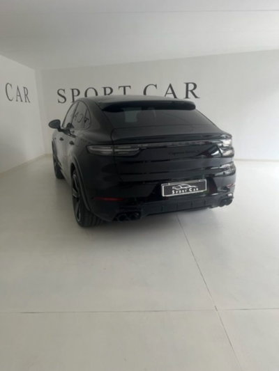 Porsche Cayenne Coupé 4.0 V8 Turbo (4)