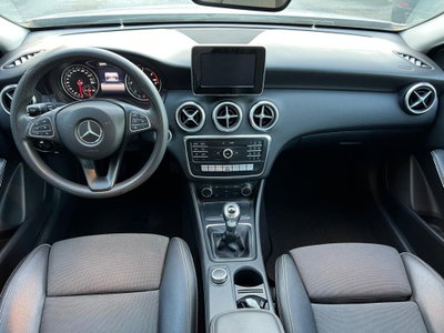 Mercedes-Benz Classe A 160 d Premium (4)