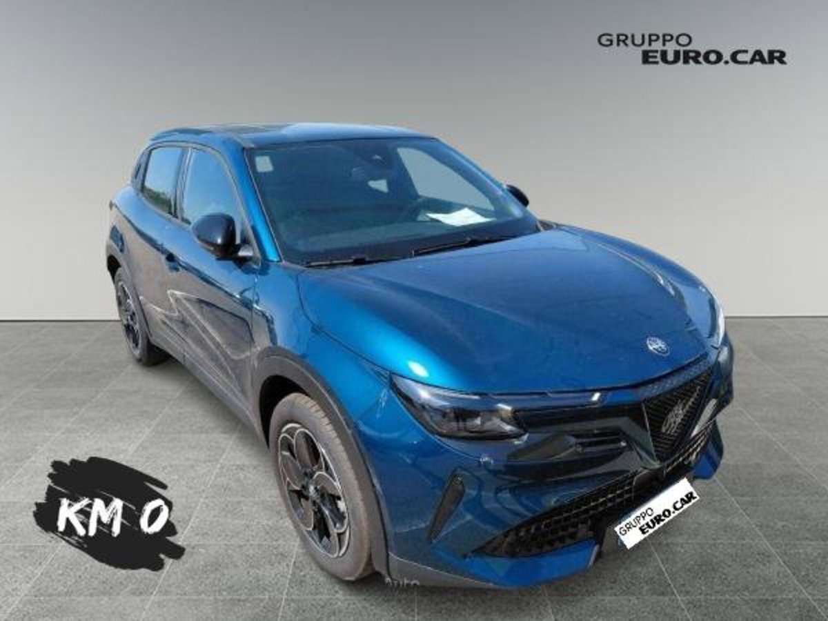 Alfa Romeo Junior 1.2 ibrida Speciale 145cv edct6 (2)