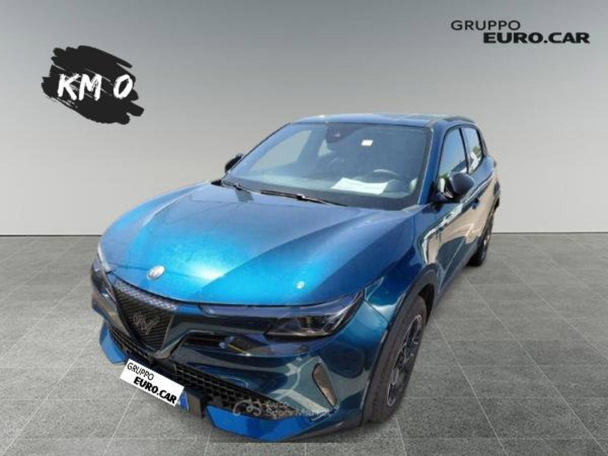 Alfa Romeo Junior 1.2 ibrida Speciale 145cv edct6 (4)
