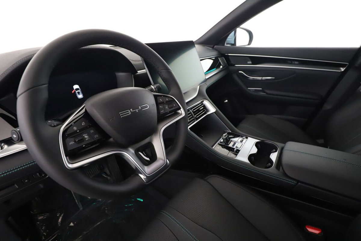 Byd Seal U DM-i 1.5 phev Design awd (13)