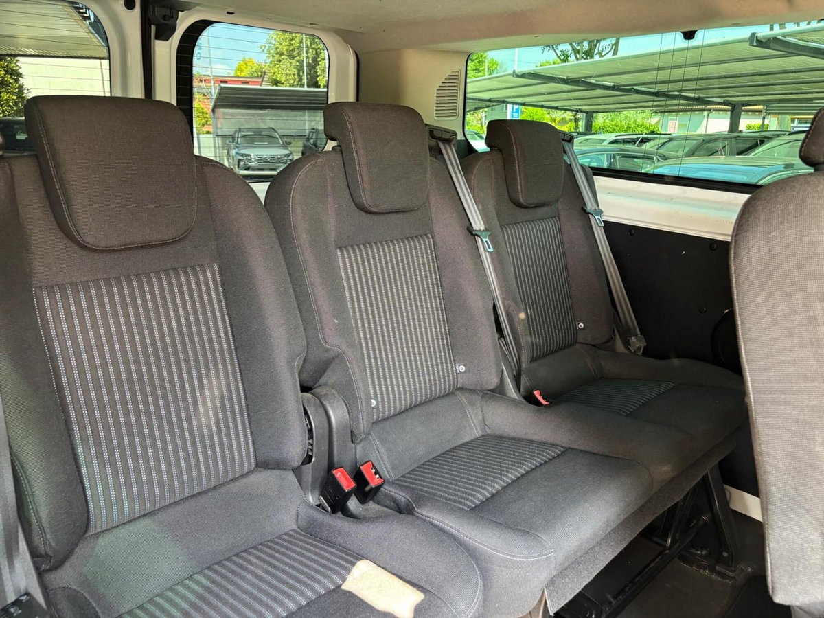 Ford Transit Custom Furgone 310 2.0 TDCi 130 PL Combi Entry (13)