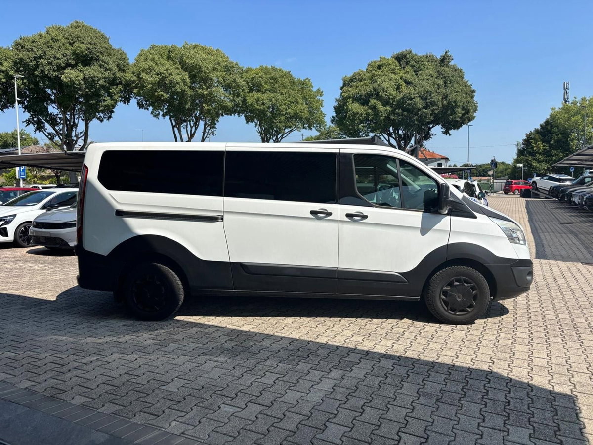 Ford Transit Custom Furgone 310 2.0 TDCi 130 PL Combi Entry (4)