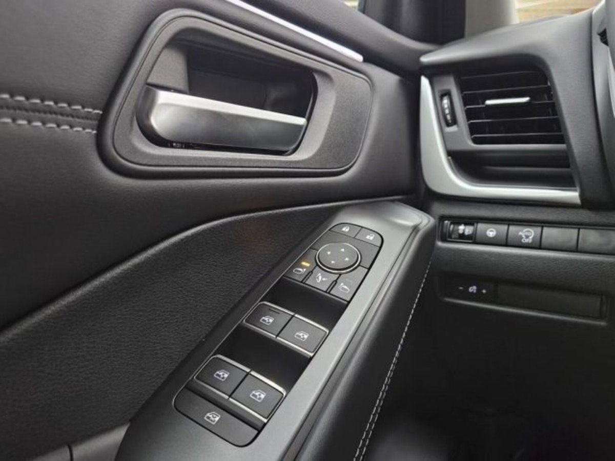 Nissan Qashqai 1.5 e-power N-Connecta 2wd (18)