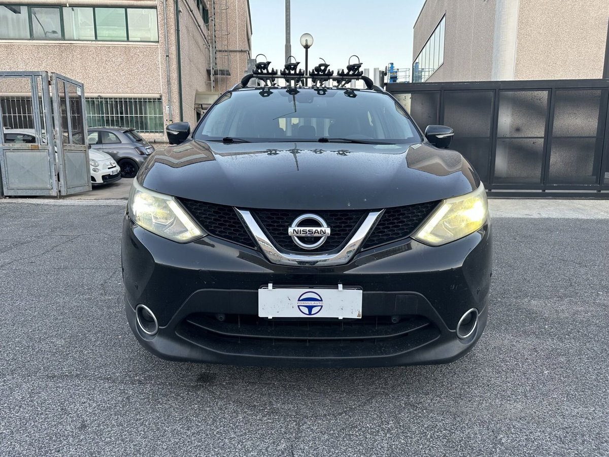 Nissan Qashqai 1.5 dCi Tekna (2)