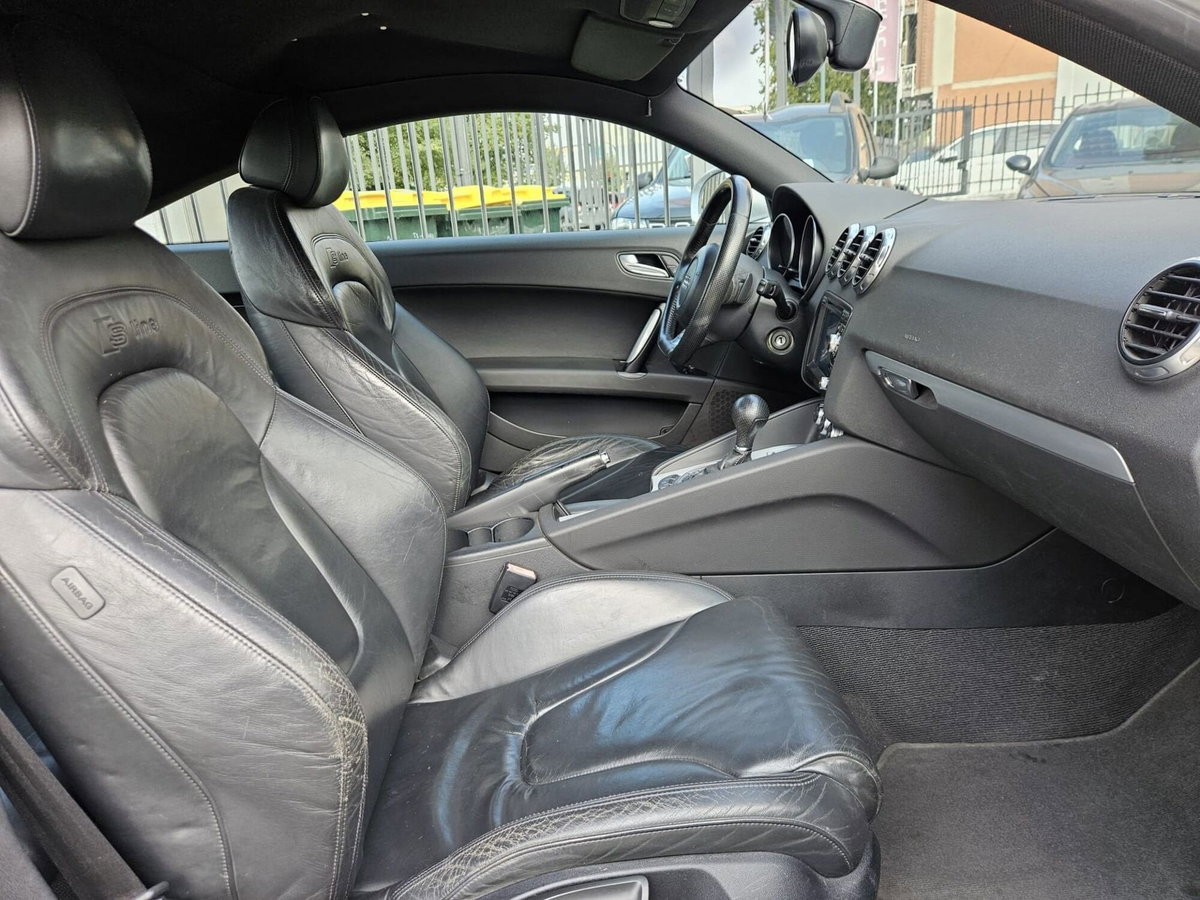 Audi TT Coupé Coupe 45 2.0 tfsi quattro s-tronic (10)