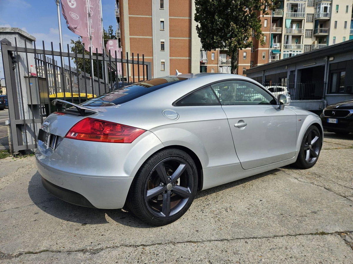 Audi TT Coupé Coupe 45 2.0 tfsi quattro s-tronic (4)