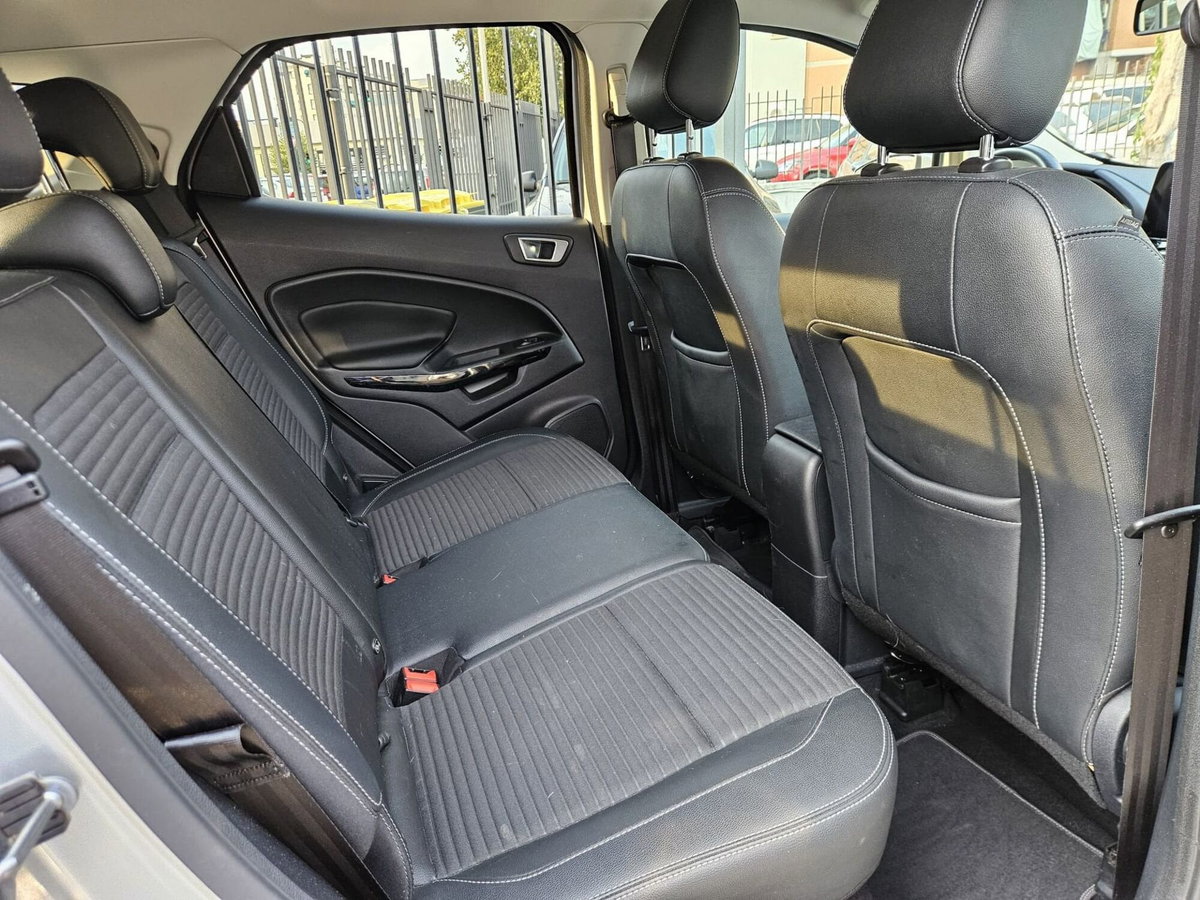Ford EcoSport 1.0 EcoBoost 100 CV Business (16)