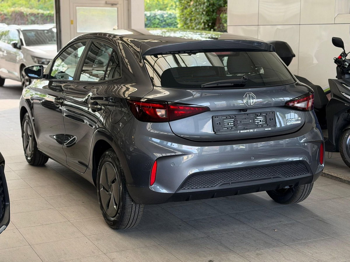 Mg MG3 1.5 hybrid+ Standard auto (4)