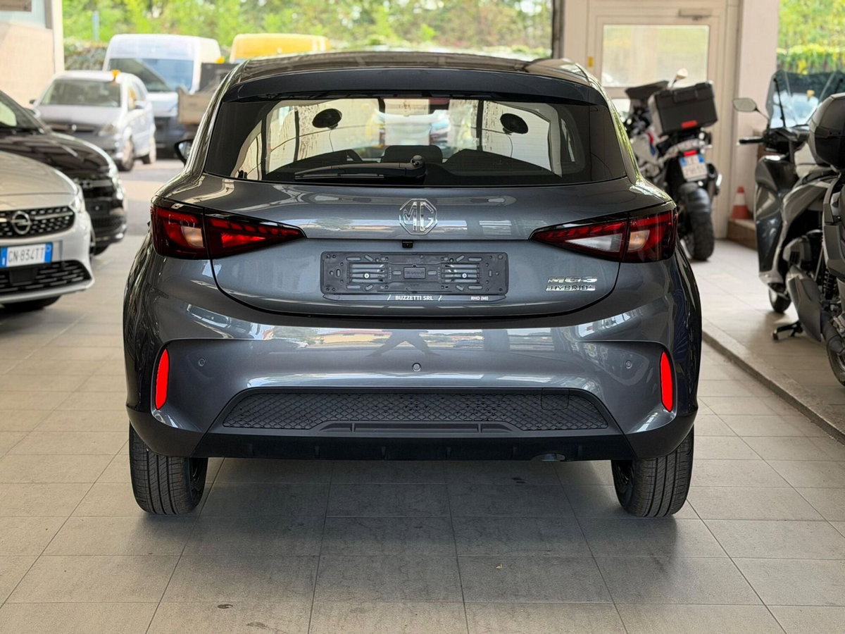 Mg MG3 1.5 hybrid+ Standard auto (5)