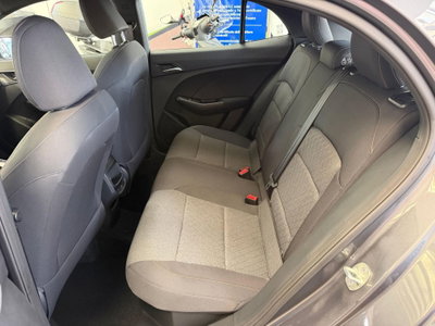 Mg MG3 1.5 hybrid+ Standard auto (9)