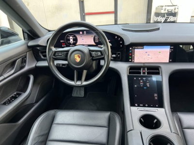 Porsche Taycan 4S (11)