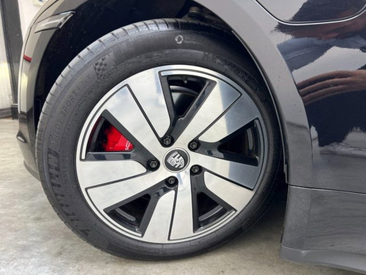 Porsche Taycan 4S (14)