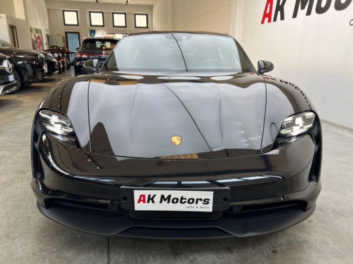 Porsche Taycan 4S (16)