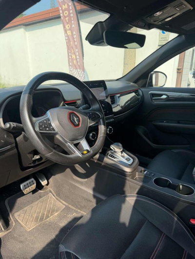 Renault Arkana E-Tech 145 CV R.S. Line (9)
