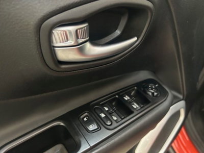 Jeep Renegade 2.0 Mjt 140CV 4WD Active Drive Low Limited (16)
