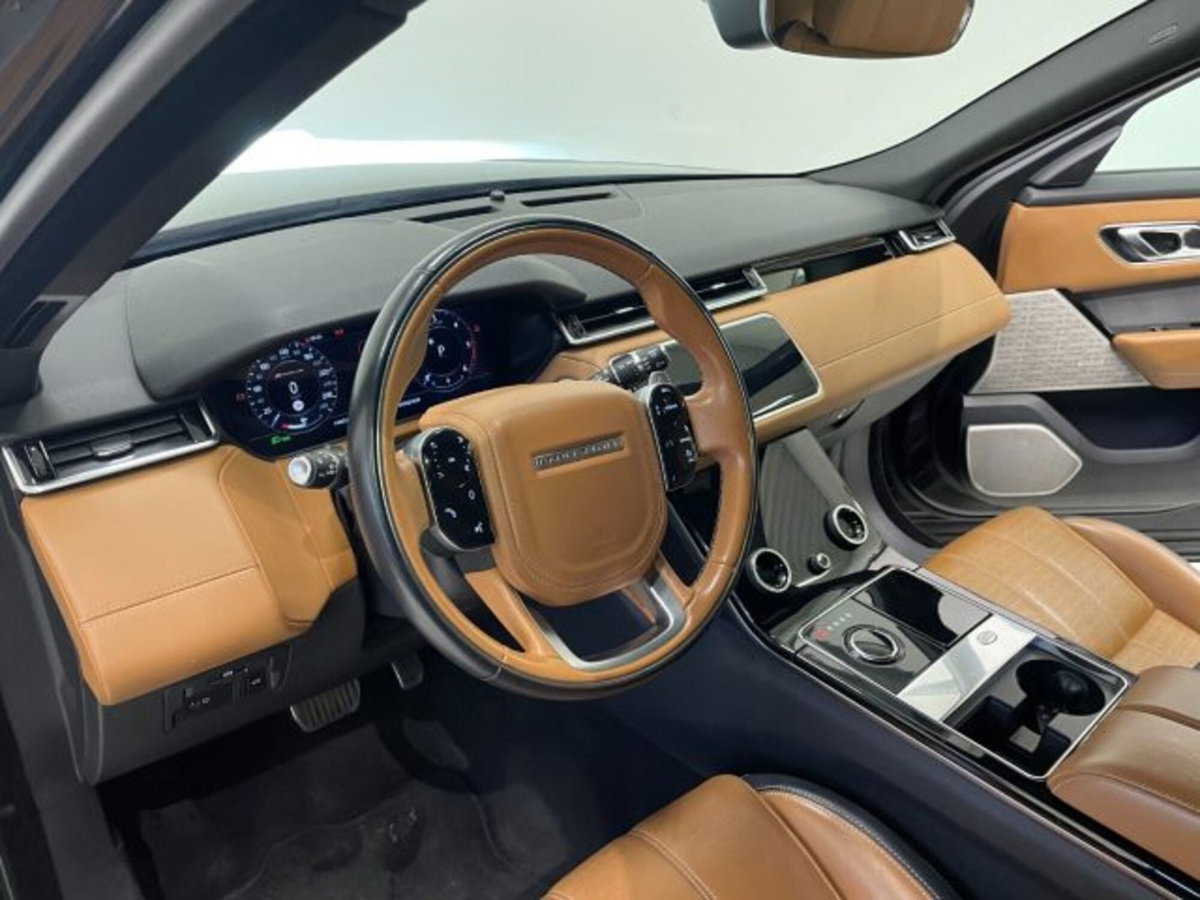 Land Rover Range Rover Velar 3.0D V6 275 CV R-Dynamic SE (15)
