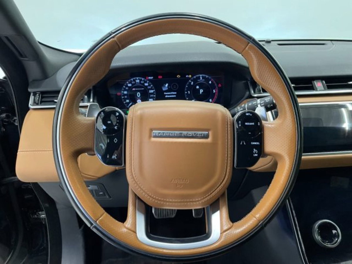 Land Rover Range Rover Velar 3.0D V6 275 CV R-Dynamic SE (20)