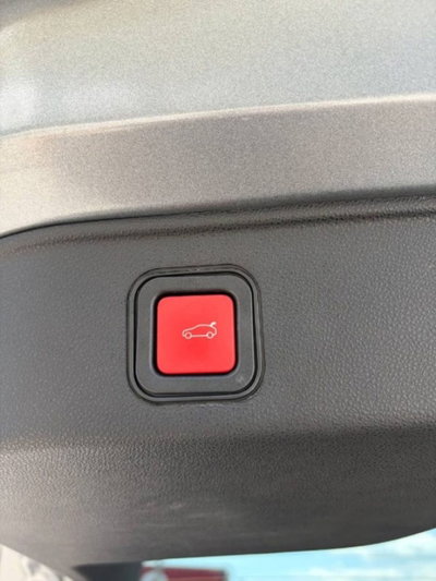 Alfa Romeo Junior 1.2 ibrida Speciale 145cv edct6 (10)