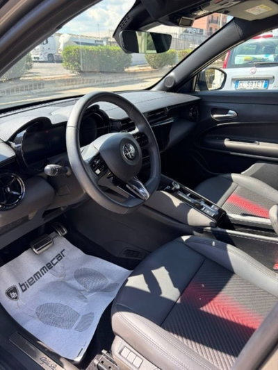 Alfa Romeo Junior 1.2 ibrida Speciale 145cv edct6 (15)