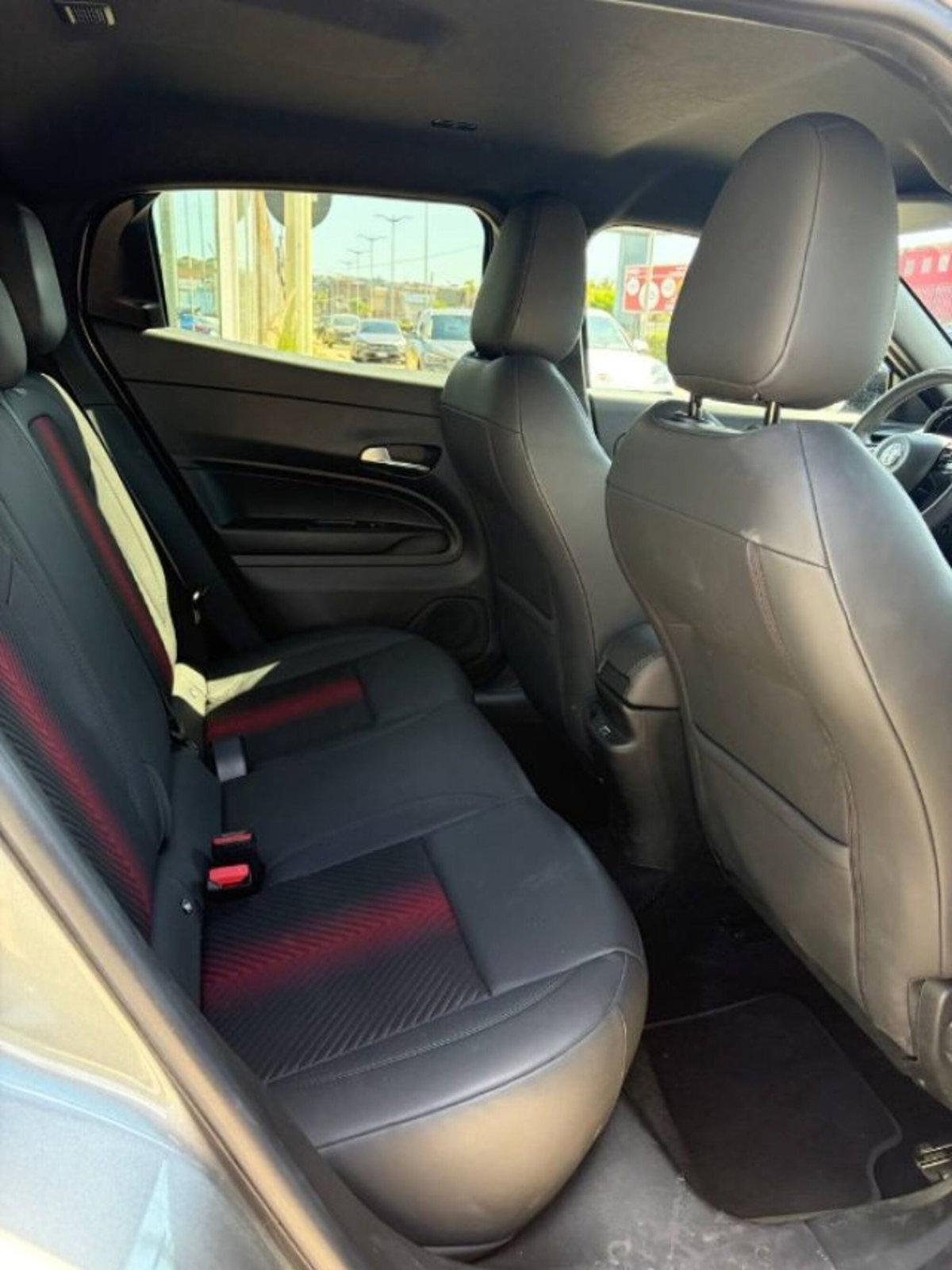 Alfa Romeo Junior 1.2 ibrida Speciale 145cv edct6 (17)