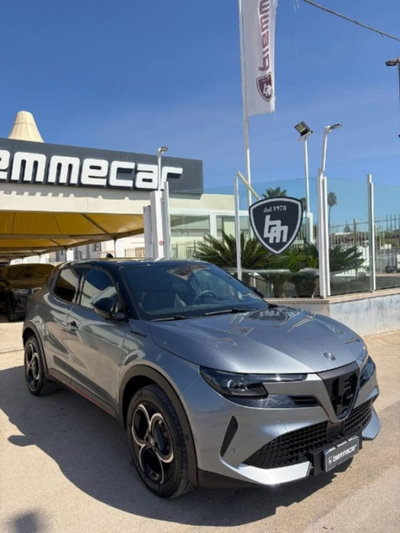 Alfa Romeo Junior 1.2 ibrida Speciale 145cv edct6 (2)