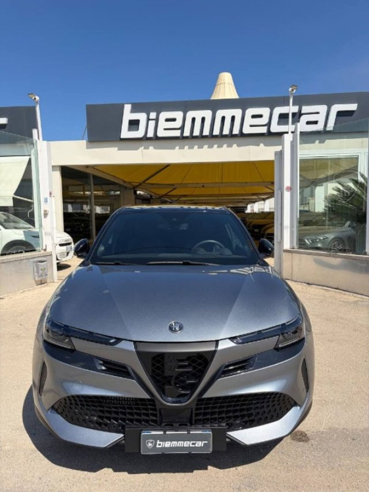 Alfa Romeo Junior 1.2 ibrida Speciale 145cv edct6 (3)