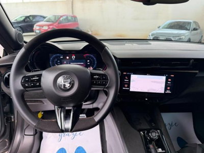 Alfa Romeo Junior 1.2 ibrida Q4 Intensa 145cv edct6 (9)