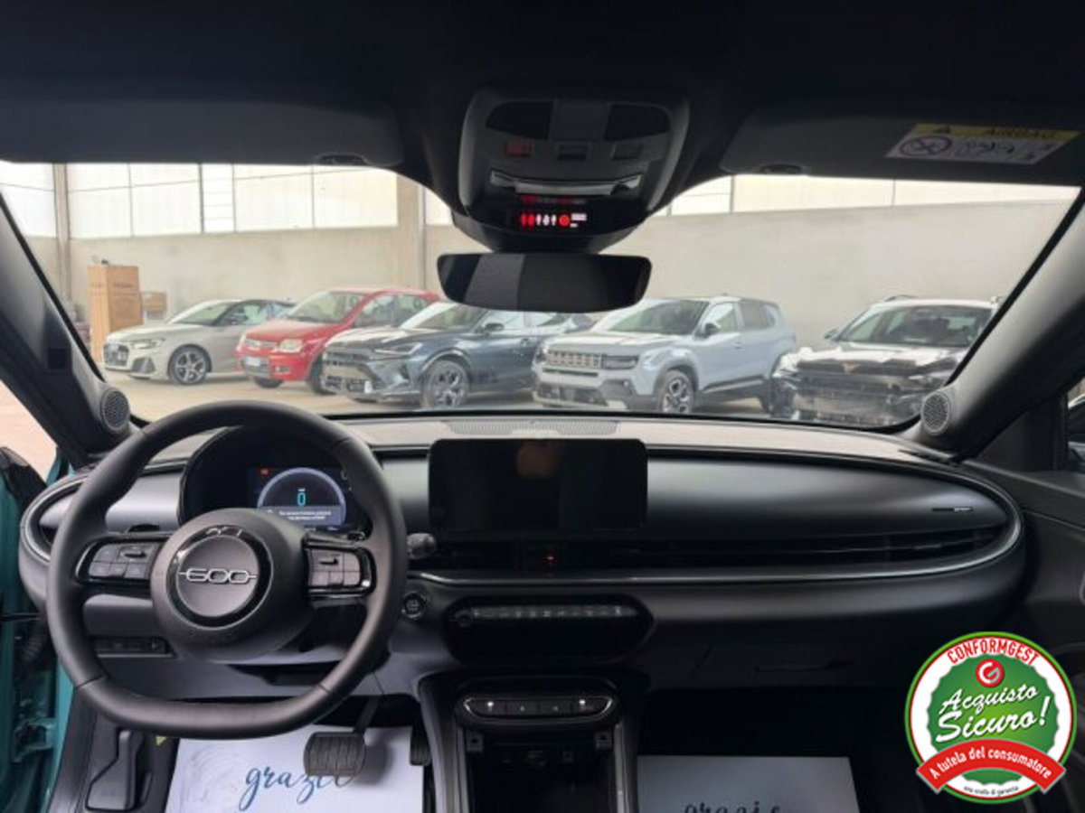Fiat 600 1.2 hybrid Sport 145cv auto (8)