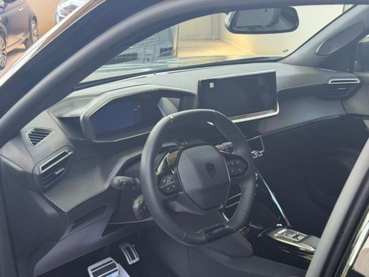 Peugeot 2008 50 kWh GT (7)